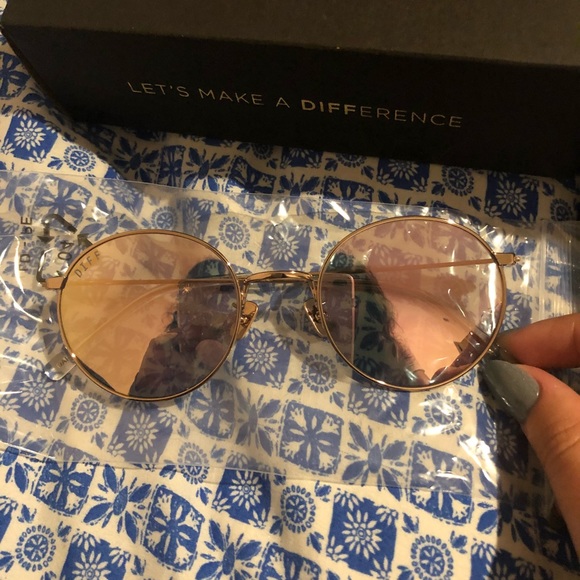 DIFF Eyewear Daisy sunglasses - Picture 6 of 7